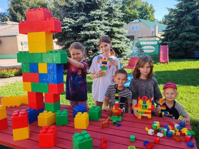 ���� LEGO